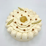 Entremets Poires, Caramel et fève Tonka